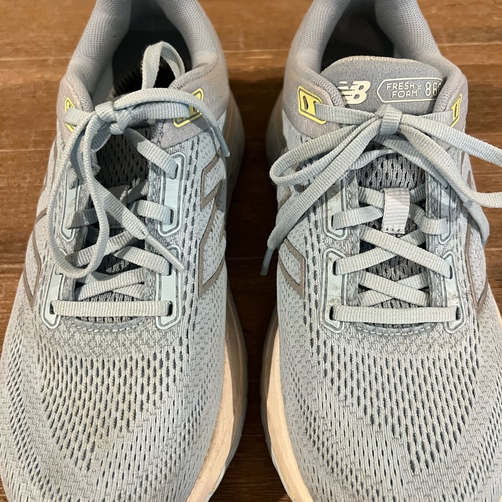 New Balance Fresh Foam 860 Women’s size 9 - Picture 5 of 5